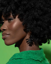 Load image into Gallery viewer, Plentiful Petals Black Earrings