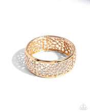 Load image into Gallery viewer, Subtly Scattered Gold Bracelet