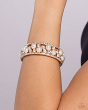Load image into Gallery viewer, Opera Singer Gold Bracelet