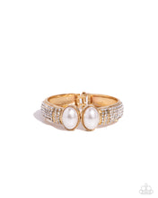 Load image into Gallery viewer, Balanced Brevity Gold Bracelet
