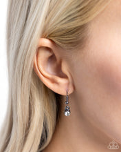 Load image into Gallery viewer, Musings Makeover Black Necklace