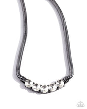 Load image into Gallery viewer, Musings Makeover Black Necklace