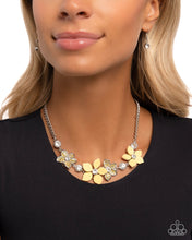 Load image into Gallery viewer, Bouquet Ballad Yellow Necklace