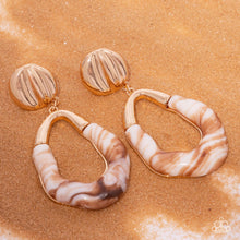 Load image into Gallery viewer, High-Sheen Swirls Gold Earrings