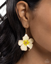 Load image into Gallery viewer, Floral Flavor Gold Earrings