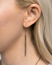 Load image into Gallery viewer, Seahorse Solo Brass Necklace