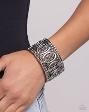 Load image into Gallery viewer, Forged Fashion Black Bracelet