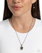 Load image into Gallery viewer, Conch Confidence Brass Necklace