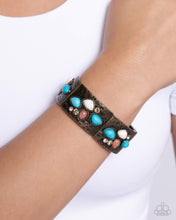 Load image into Gallery viewer, Folksy Fame Brass Bracelet