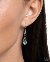 Load image into Gallery viewer, Conch Confidence Blue Necklace