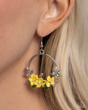 Load image into Gallery viewer, Fairy Freestyle Yellow Earrings