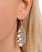 Load image into Gallery viewer, Easygoing Enigma White Earrings