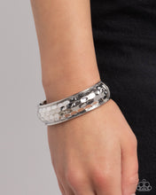 Load image into Gallery viewer, Hammered Hardware Silver Hinged Bracelet