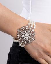 Load image into Gallery viewer, Flattering Floral White Bracelet