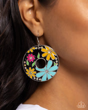 Load image into Gallery viewer, Embroidered Elegance Black Earrings