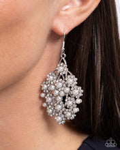 Load image into Gallery viewer, Nautical Netting White Earrings
