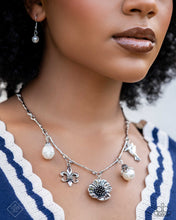 Load image into Gallery viewer, Vintage Vibe White Necklace