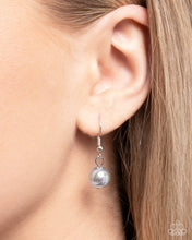 Load image into Gallery viewer, Maiden Mermaid Blue Necklace