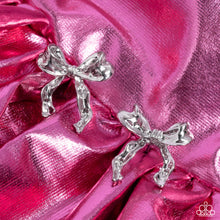 Load image into Gallery viewer, Princess Treatment Silver Earrings