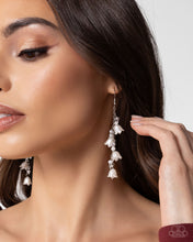Load image into Gallery viewer, Snow Drops White Earrings