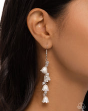 Load image into Gallery viewer, Snow Drops White Earrings