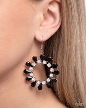 Load image into Gallery viewer, Wreathed Wish Black Earrings