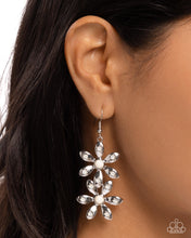 Load image into Gallery viewer, Fabulous Florals White Earrings
