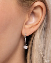 Load image into Gallery viewer, Artistic Elegance Green Necklace