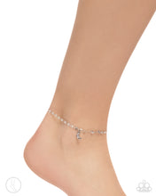 Load image into Gallery viewer, Crescent Chic Silver Anklet
