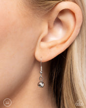 Load image into Gallery viewer, Teeming Teardrop Silver Necklace