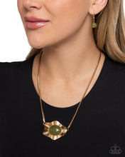 Load image into Gallery viewer, Sideways Shimmer Green Necklace