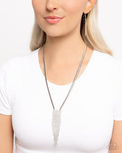Load image into Gallery viewer, Straighten Up White Necklace