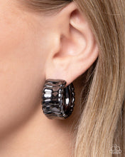 Load image into Gallery viewer, Seamless Sass Black Hinged Hoop Earrings