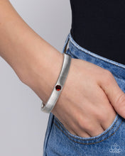 Load image into Gallery viewer, Surprising Solo Red Bracelet