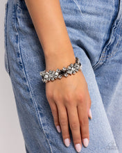 Load image into Gallery viewer, Square Service Black Bracelet