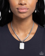Load image into Gallery viewer, Clandestine Color White Necklace