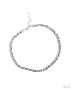 Edgy Etching Silver Necklace