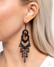 Load image into Gallery viewer, Pristine Precipitation Black Earrings