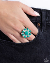 Load image into Gallery viewer, Pointed Park Avenue Green Ring