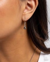 Load image into Gallery viewer, Glistening Grade Silver Necklace