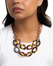 Load image into Gallery viewer, Patterned Presto Copper Necklace