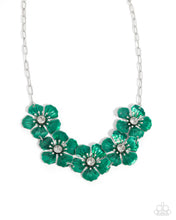 Load image into Gallery viewer, Eternal Efflorescence Green Necklace