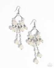 Load image into Gallery viewer, Harmonious Heir White Earrings