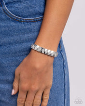 Load image into Gallery viewer, Ornate Outline White Bracelet