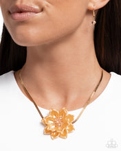 Load image into Gallery viewer, Banquet Blossom Yellow Necklace