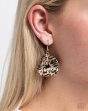 Load image into Gallery viewer, Legendary Leopard Black Earrings