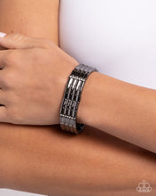 Load image into Gallery viewer, Glistening Getaway Black Bracelet