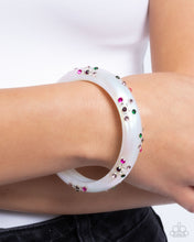 Load image into Gallery viewer, Captivating Color Purple Bangle