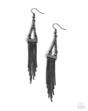 Load image into Gallery viewer, Trailing Off Black Earrings