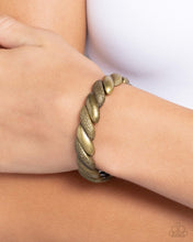 Load image into Gallery viewer, Captivating Curls Brass Bracelet